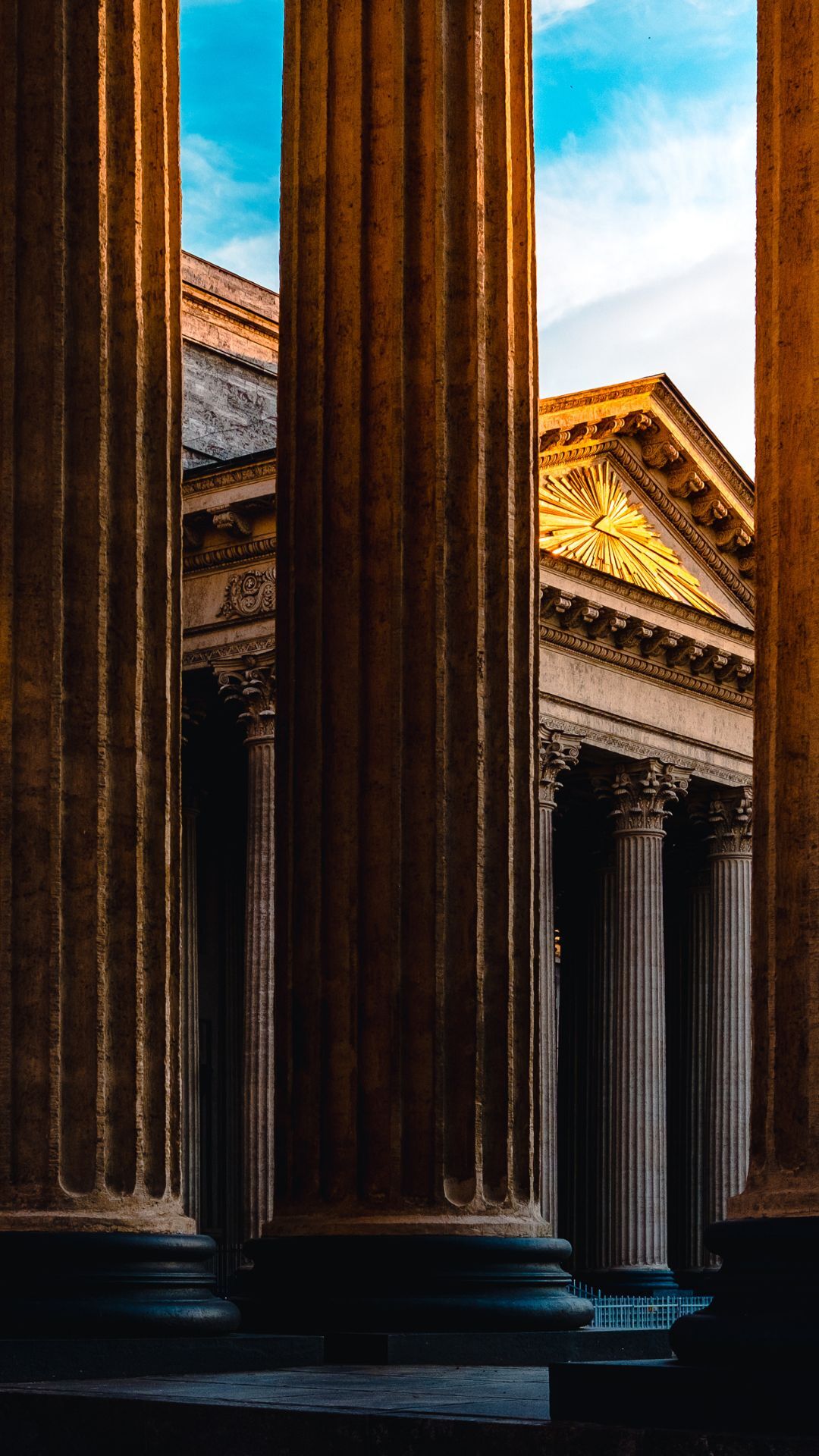 Government building pillars